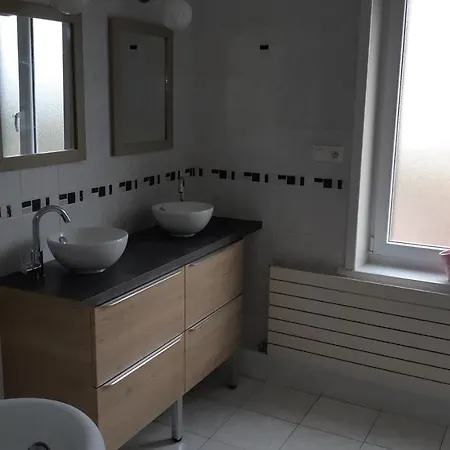 Les Hauts De Bed and Breakfast