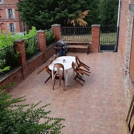 Les Hauts De Bed and Breakfast