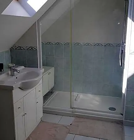 Les Hauts De Bed and Breakfast Proisy